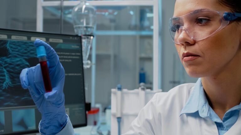Curso de flebotomía (Phlebotomy) en ISCERI